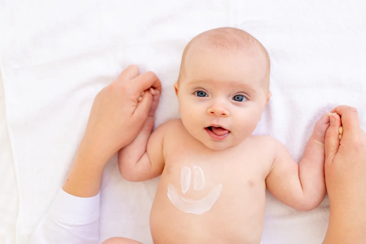 Wybór dobrego składu kosmetyków do twarzy noworodków