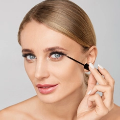 L’Oréal Paris Super Liner Ultra Precision eyeliner w płynie